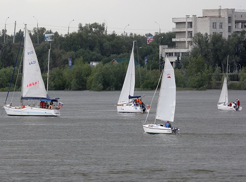 В Омске поднимут "Паруса России"