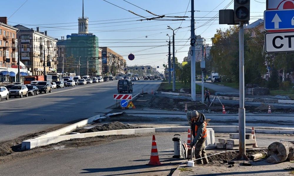 Евгений Фомин проверил проверил ремонт Фрунзенского моста и развязку у Ленинградского