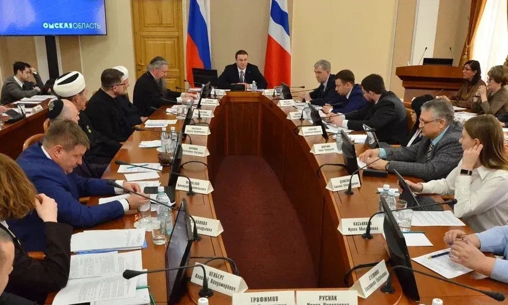 Виталий Хоценко провёл заседание Совета по укреплению духовно‑нравственных ценностей