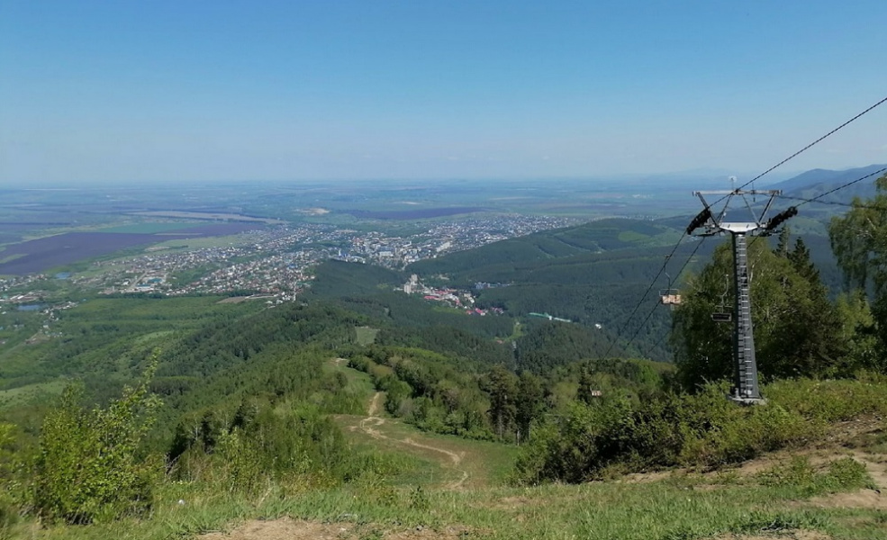 Терренкуры, канатка, ручные страусы, горный воздух: почему стоит провести отпуск в Белокурихе