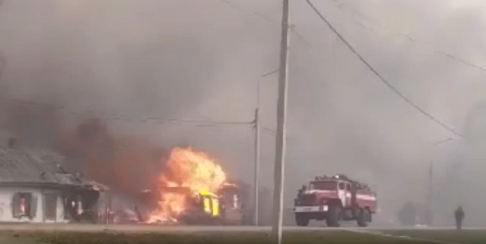Александр Бурков рассказал о мерах по борьбе с массовыми пожарами, которые принимают в районах области