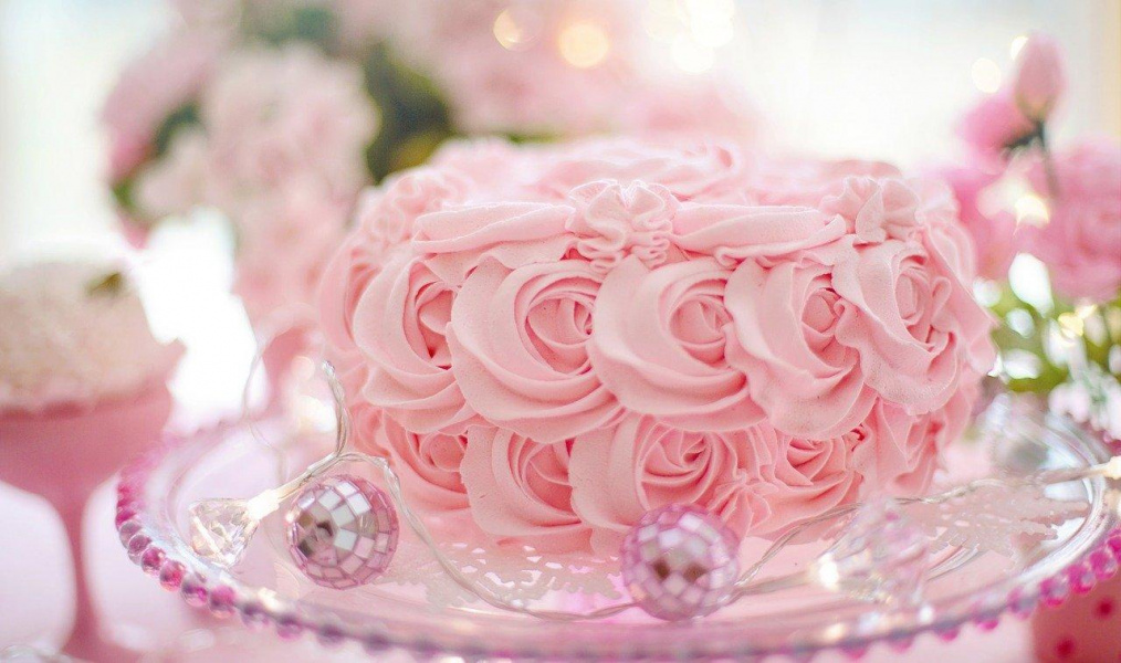 Торт с мультяшной свинкой оказался контрафактом: как один заказ затянул омский «Хлебодар» в многолетний судебный процесс