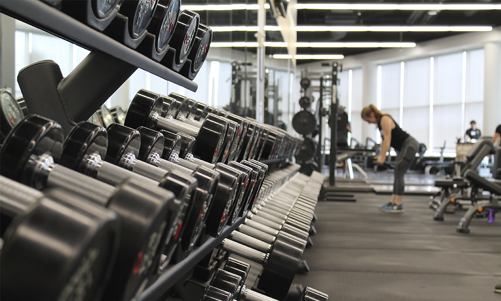 Омич отсудил деньги у фитнес-клуба за неиспользованный абонемент