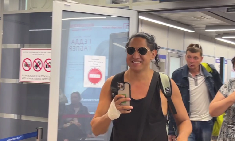 В Омск прибыл первый иностранный художник-участник арт-фестиваля «Омск, ты просто космос!»