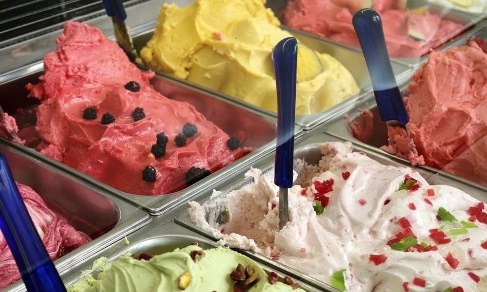 Омские полицейские задержали автомойщика, который украл велосипед и мороженое