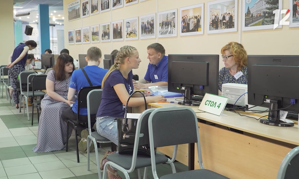 Омские абитуриенты подали более 19 тысяч заявлений на педагогические специальности