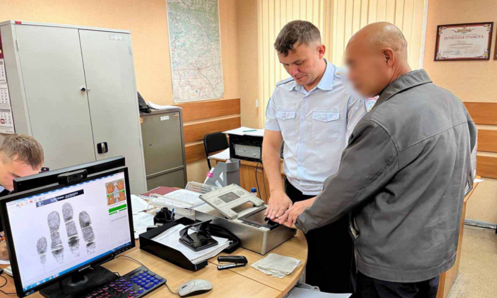 Омички фиктивно прописали в своих квартирах граждан иностранных государств