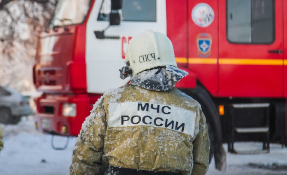 С начала 2021 года сотрудники омского МЧС спасли на пожарах более тысячи человек