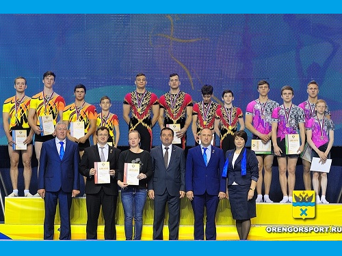 Омские акробаты привезли медали с чемпионата России