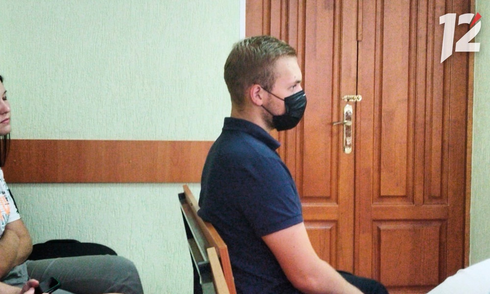 Омская прокуратура посчитала приговор студенту, обстрелявшему школьниц из винтовки, слишком мягким 