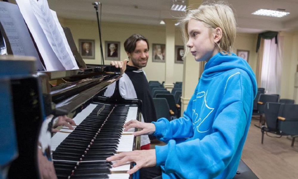 В Омске для школьников прошла «Музыкальная мастерская» от столичных мэтров