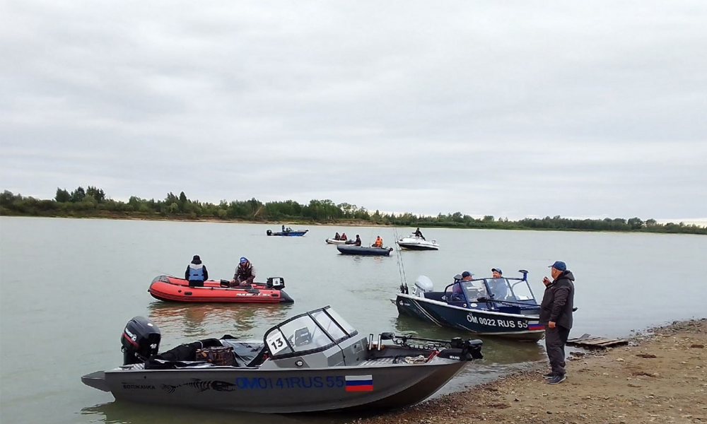 Рыболовы выявляли сильнейших в ловле спиннингом с лодок