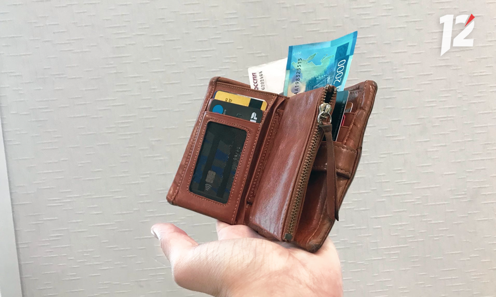 Омичка хотела приумножить свой доход, но лишилась 100 тысяч рублей