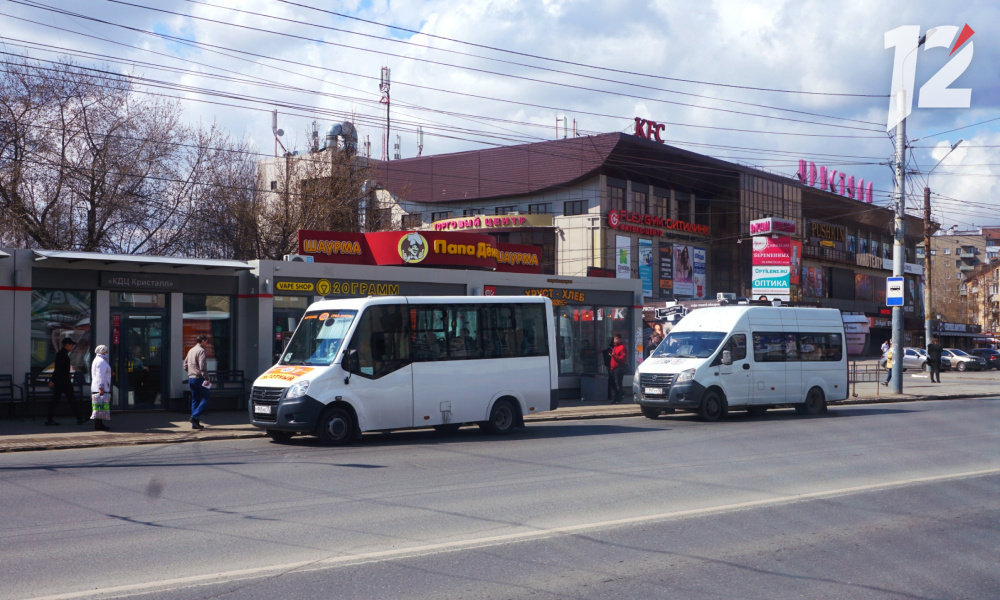 В омских маршрутках, которые едут за город, изменилась стоимость проезда