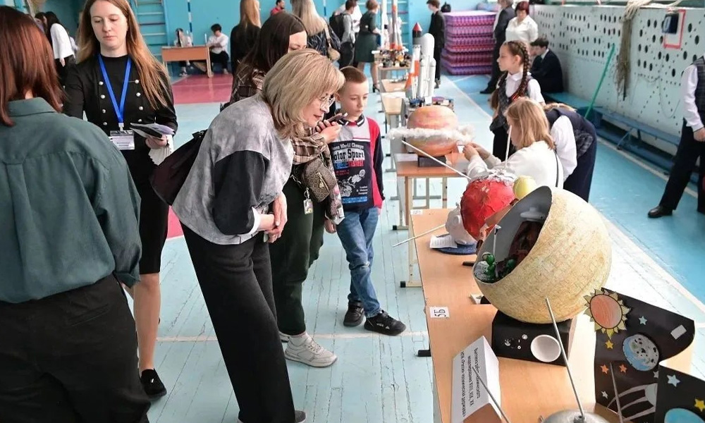 В омском лицее прошла конференция «Россия — космическая держава»