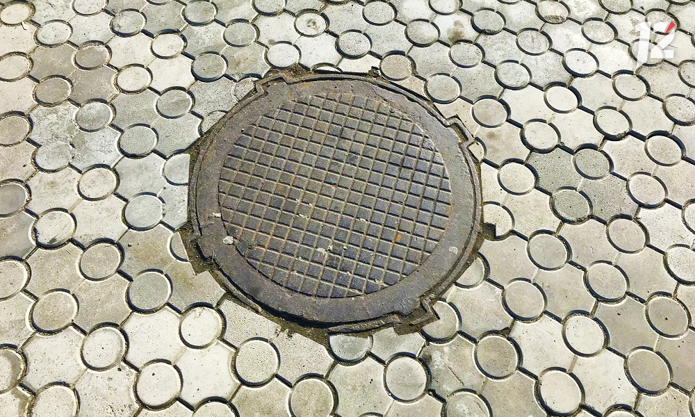 Слесарь из Омской области рассказал о необычных находках в канализации