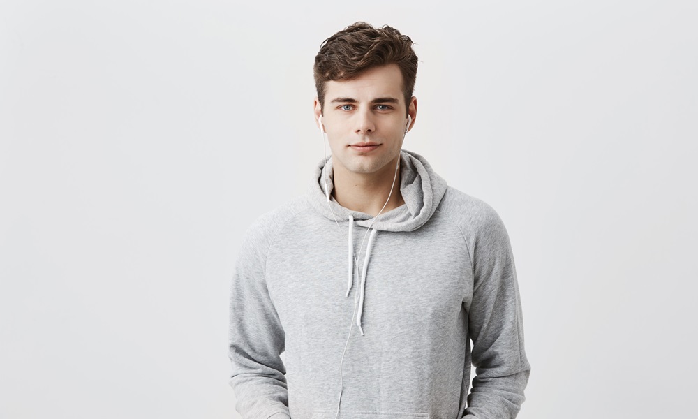 Омич предлагал стать другом на один день