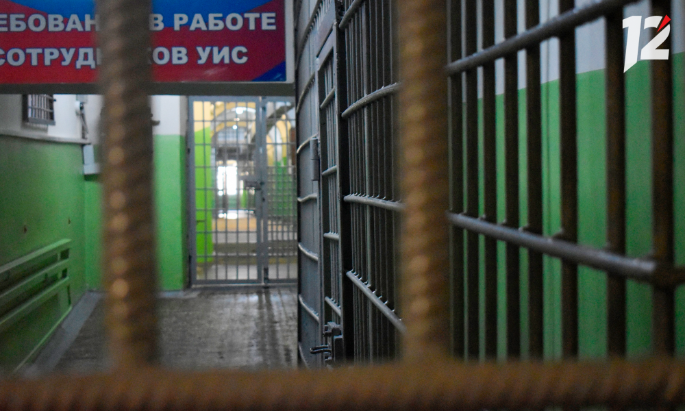 Цена любви: экс-следователя из Омска внесли в список коррупционеров за помощь в побеге заключённого 