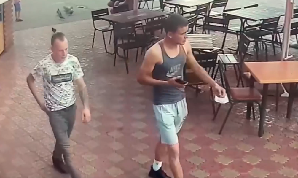 Полиция просит омичей опознать подозреваемых в крупной краже