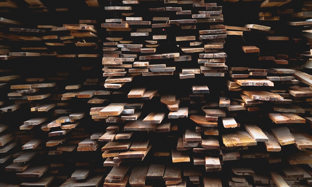 В омскую полицию обратился москвич: его обманули почти на 420 тысяч рублей