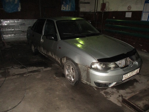 Омич с пистолетом угнал у знакомого автомобиль