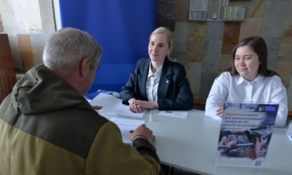 Десятки иностранных граждан еженедельно заключают контракты с Минобороны в Омске