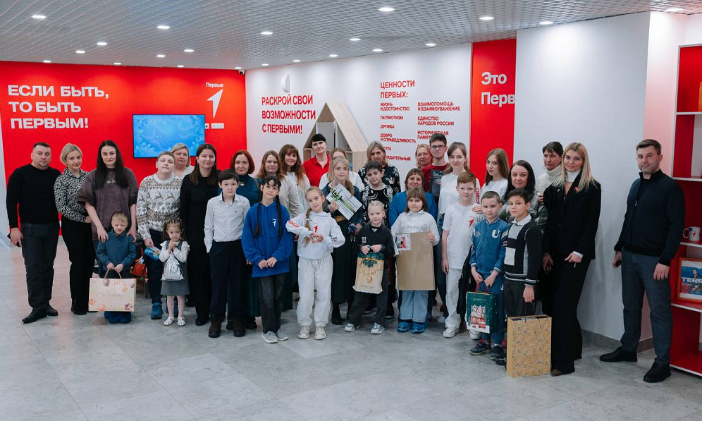 Заветные детские мечты исполнили на «Ёлке желаний» в Доме Первых