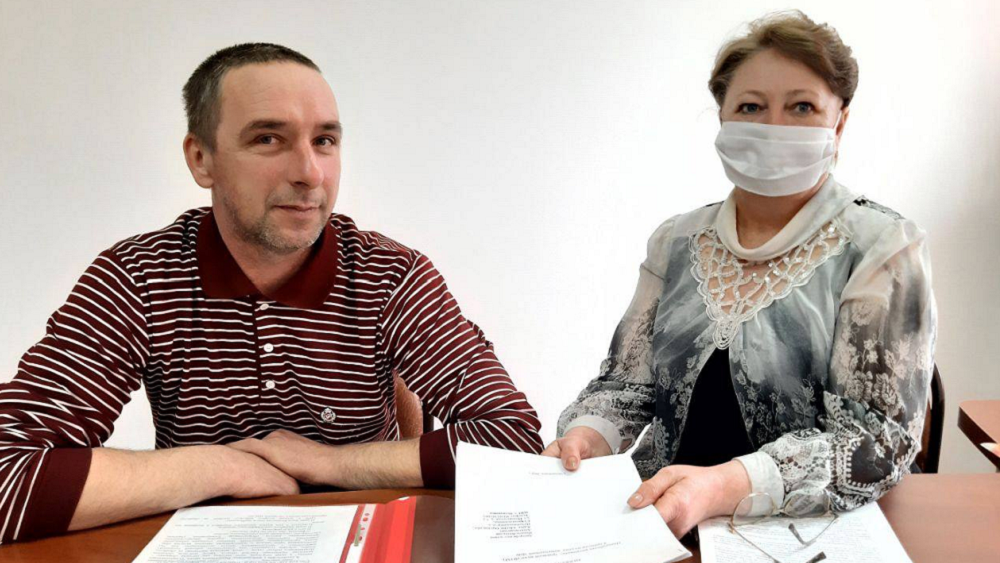 Житель Называевского района Омской области открыл производство корма для животных