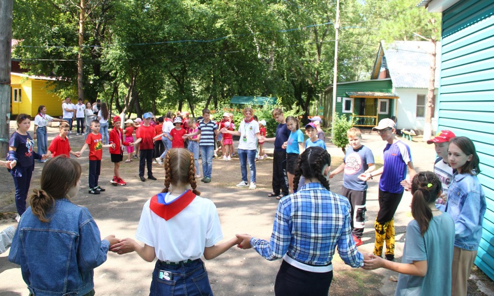 В омских детских оздоровительных лагерях ещё остались свободные путёвки 