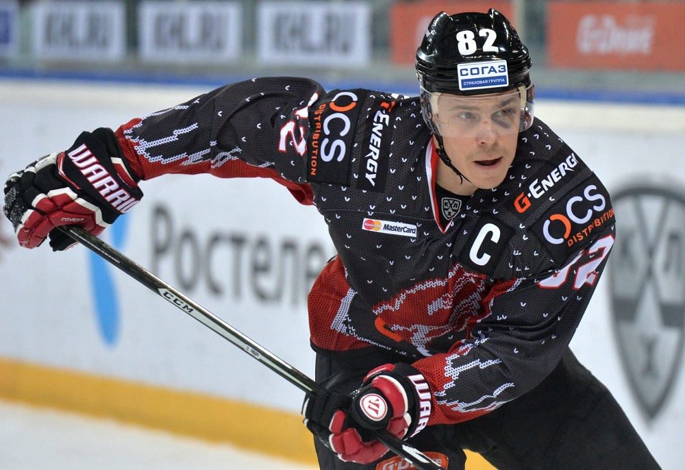 Экс-капитан омского "Авангарда" завершил карьеру