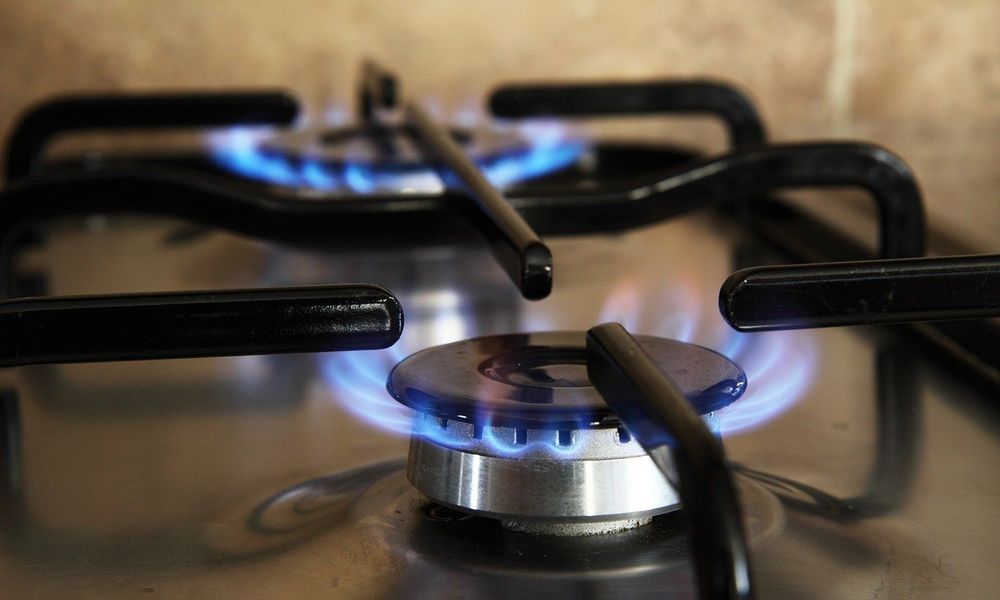 В омских Нефтяниках до конца года к природному газу подключат 23 многоквартирных дома 