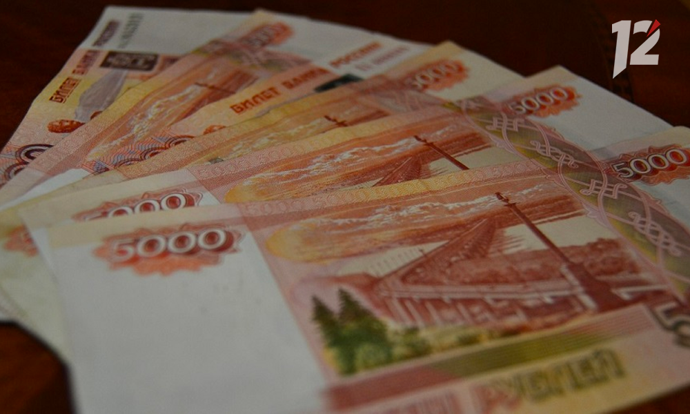 Суд в Омске оштрафовал бизнесмена за невыплату зарплаты сотрудникам в течение года