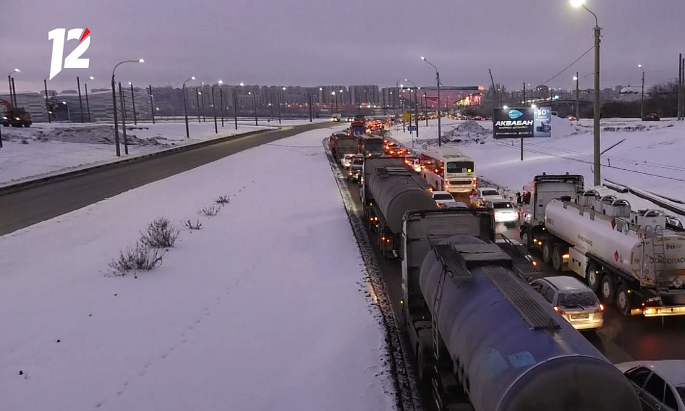 В Омске на ночь закроют мост имени 60-летия ВЛКСМ