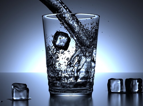 Японские учёные советуют заменить чай и кофе на воду