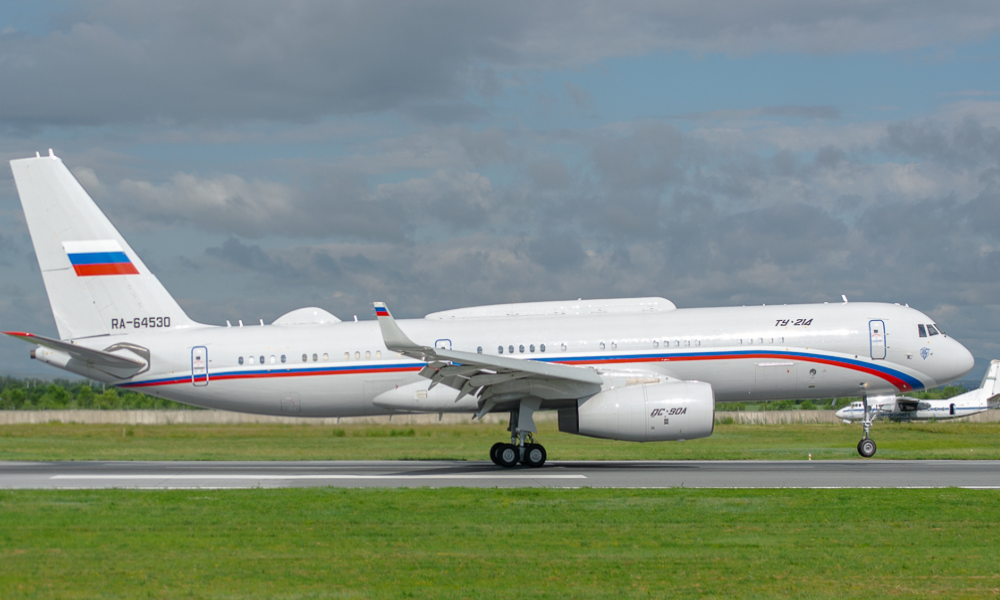 В омском небе заметили самолёт, перевозящий сотрудников спецслужб