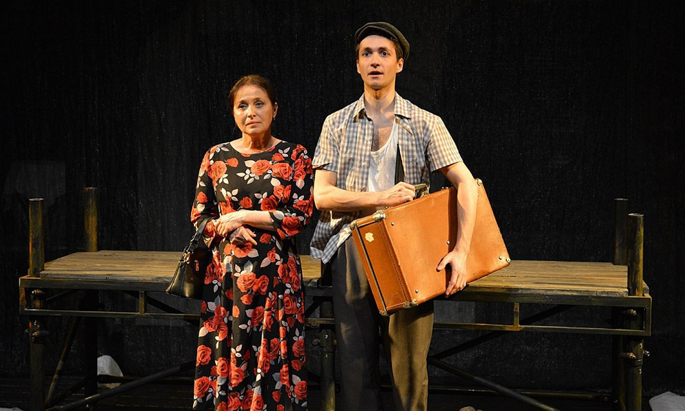 В Омском театре драмы 11 человек удостоены государственных наград