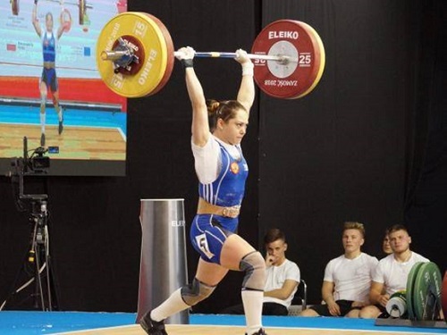 Омская тяжелоатлетка Ольга Тё победила на всероссийских соревнованиях