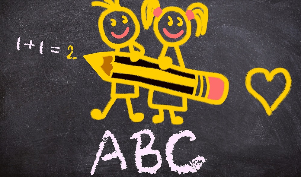 В Омске продолжается набор первоклассников в школы