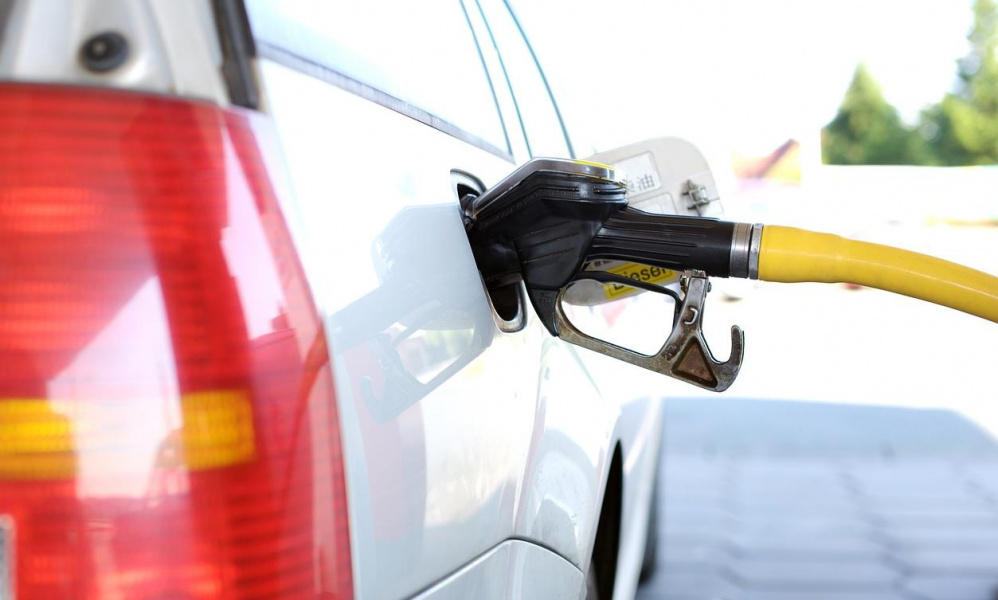 В омском УФАС обсудили цены на бензин с представителями АЗС