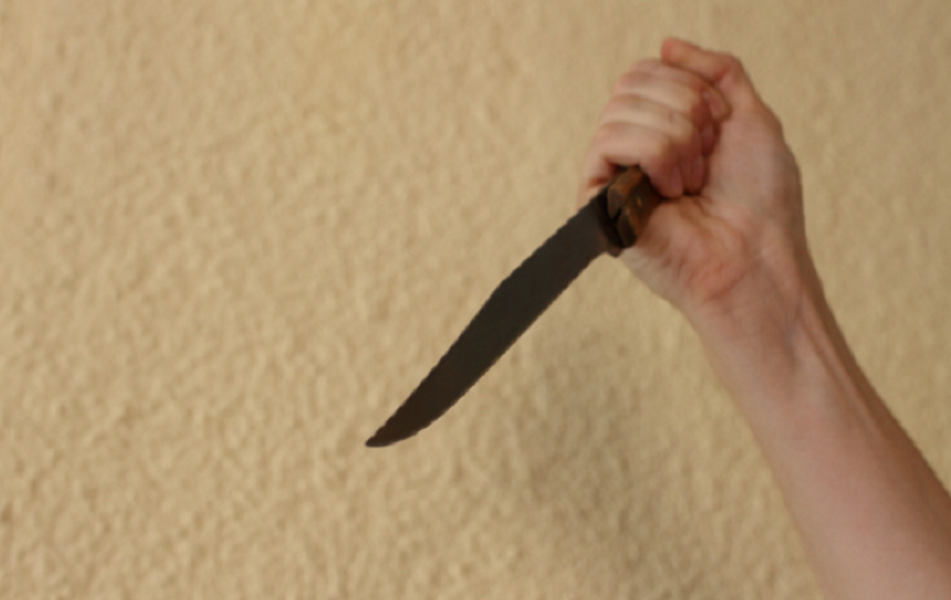 В Омске перед судом предстанет подросток, чуть не убивший незнакомого мужчину 