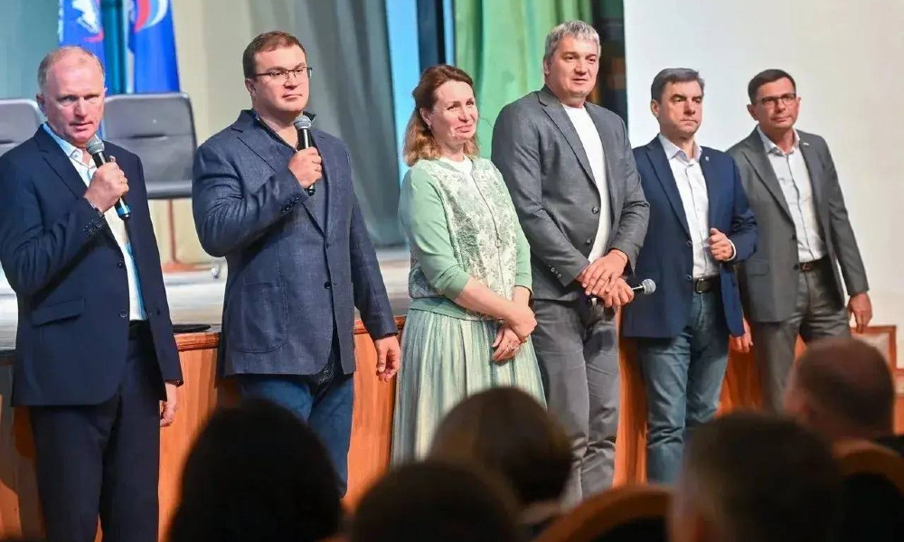 Виталий Хоценко встретился с жителями Называевского района