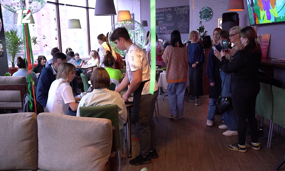 Омские летние кафе смогут торговать алкоголем только при получении документа о соответствии требованиям закона 