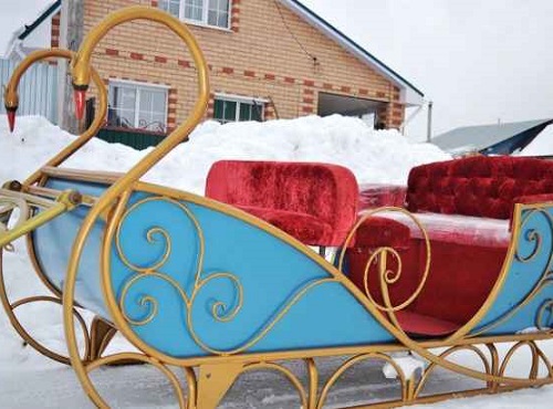 Житель Омской области сдал похищенные конные сани на металлолом