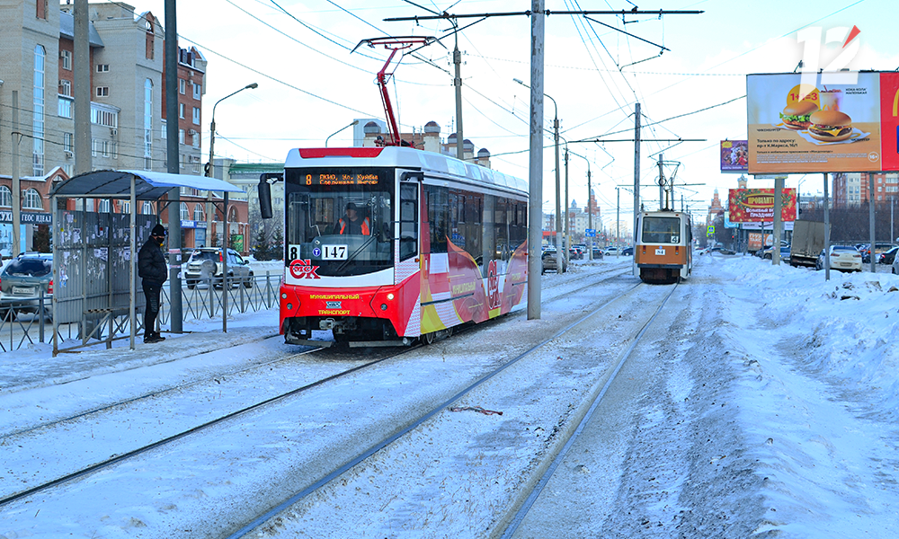 В Омске водителям трамваев «Спектр» обещают зарплату до 40 тысяч рублей 