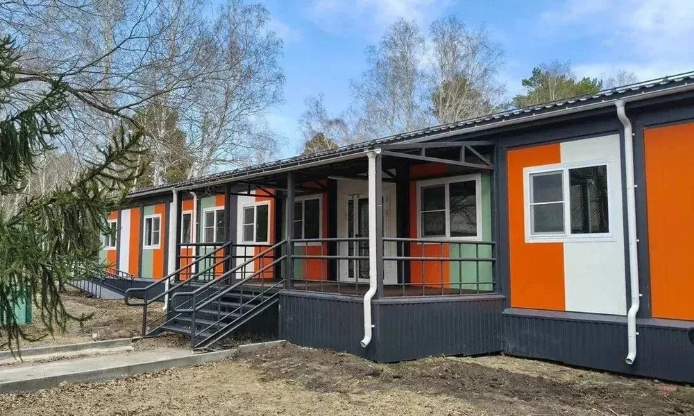 Виталий Хоценко оценил модернизацию лагеря «Солнечная Поляна» в Чернолучье