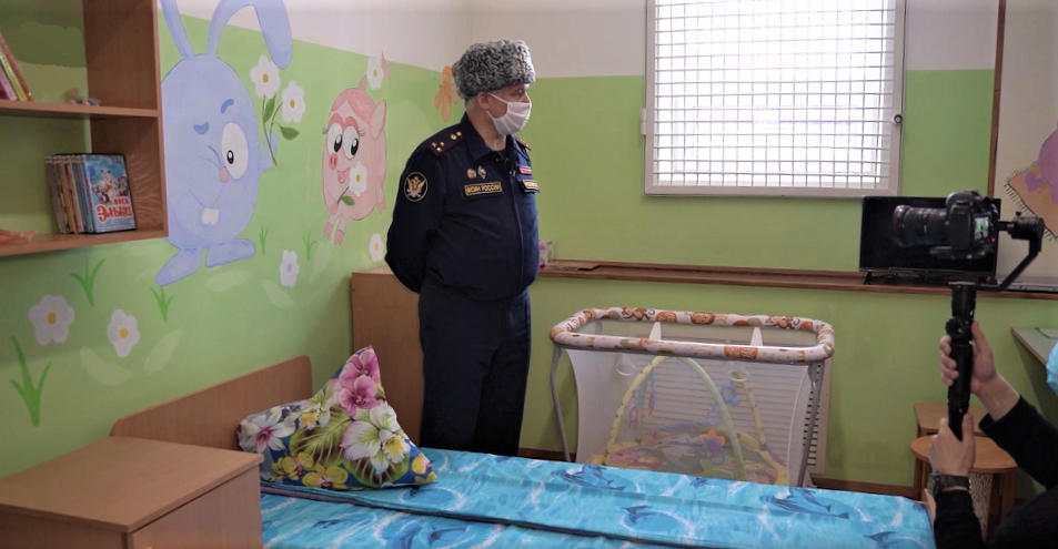 Психотерапия, мини-спортзал и Xbox: фоторепортаж из омского СИЗО №1