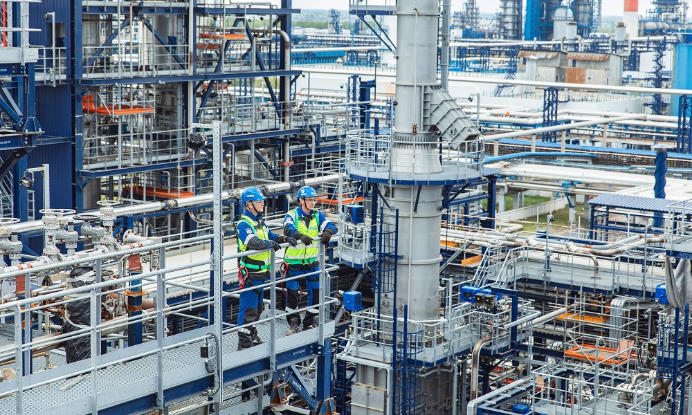 Сотрудники «Газпромнефть — смазочные материалы» отмечены Премией имени Н.К. Байбакова