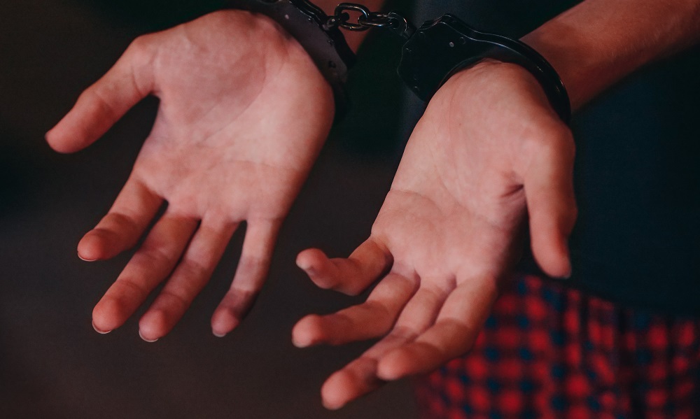 9 лет строгого режима: в 2014 году пьяный омич убил своего брата и спрятал тело в колодце