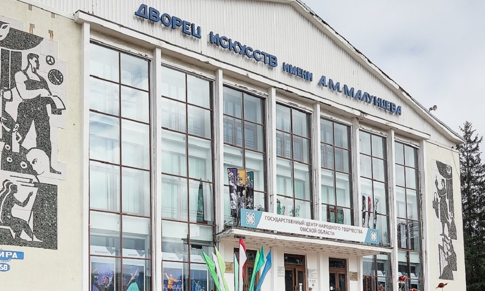 Омский государственный центр народного творчества выиграл грант Минкульта России на реализацию масштабного творческого проекта, объявил Виталий Хоценко