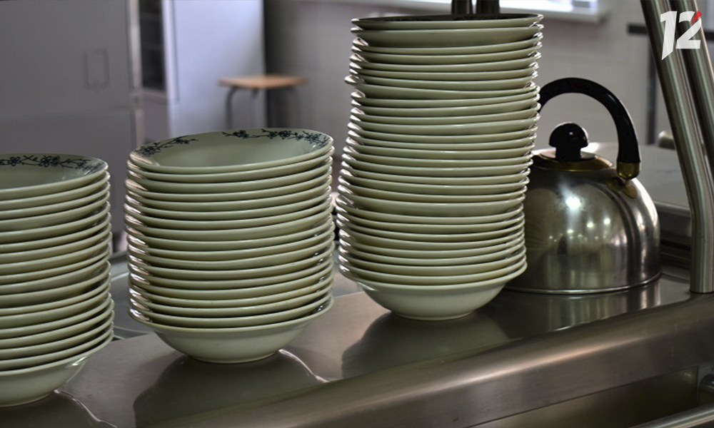 В Омске выяснили, кто поставлял некачественную молочную продукцию в школы и детсады